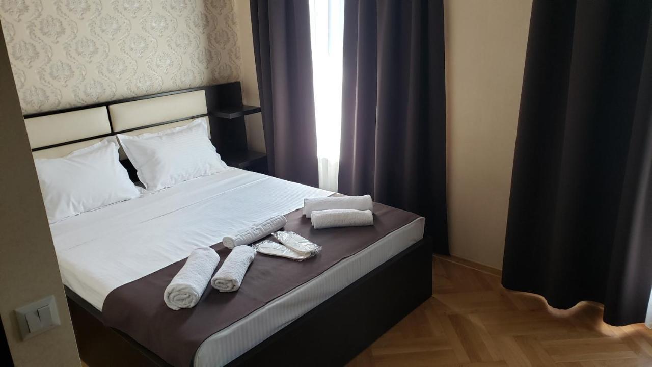Family Guest House Тбилиси Екстериор снимка