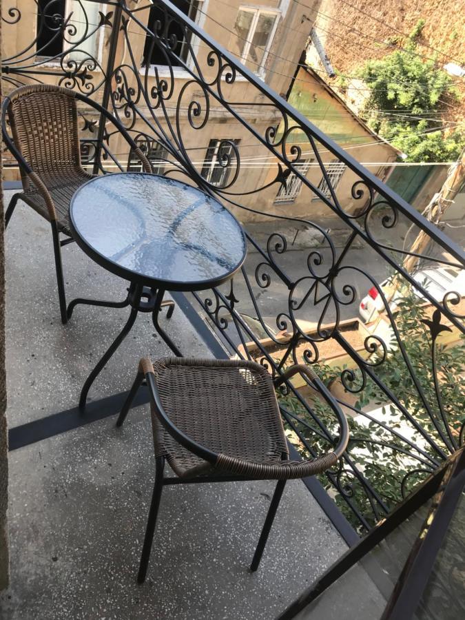 Family Guest House Тбилиси Екстериор снимка