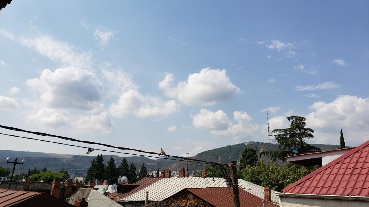 Family Guest House Тбилиси Екстериор снимка